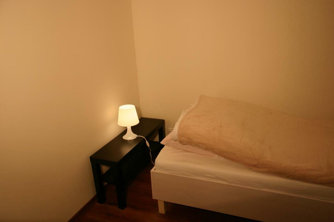 Noclegi Piastow Exterior foto