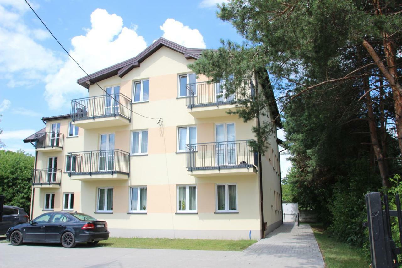 Noclegi Piastow Exterior foto